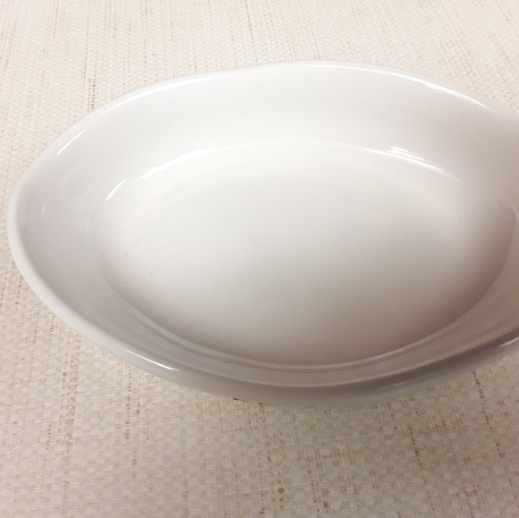 Rae Dunn Cat Dog White Pet Bowl Feast - Picture 5 of 5